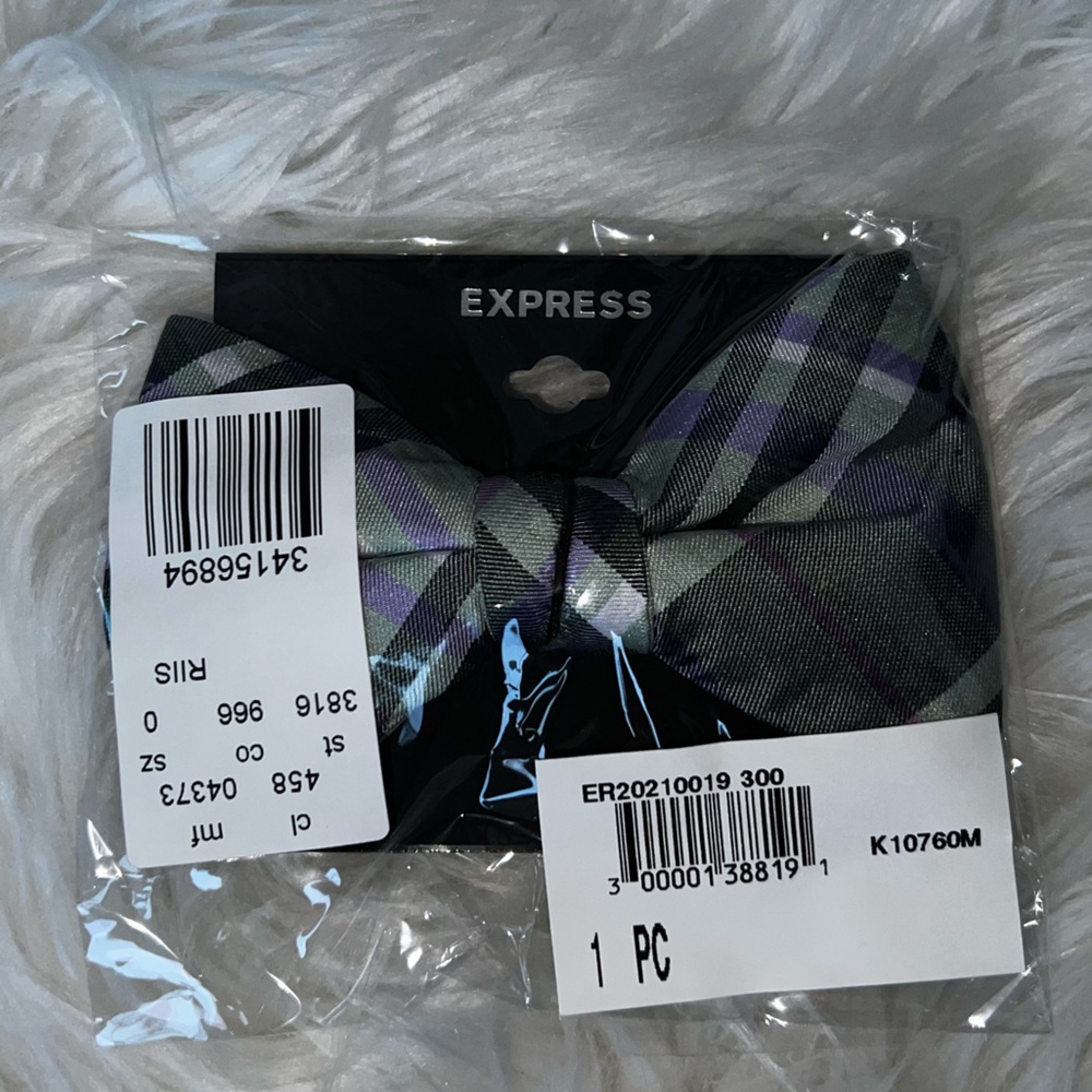 Express bow tie